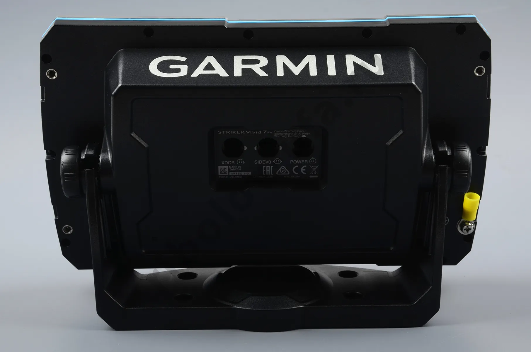 Эхолот Garmin Striker Vivid 7sv с трансдьюсером GT52HW-TM