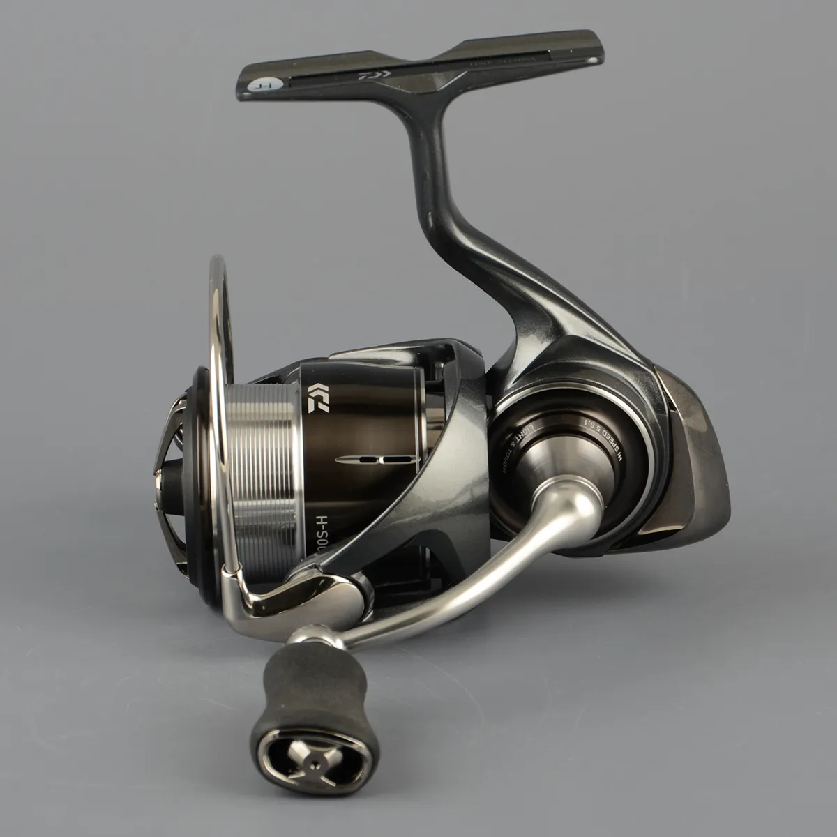 Катушка безынерц. Daiwa Luvias 24 LT 2000S-H