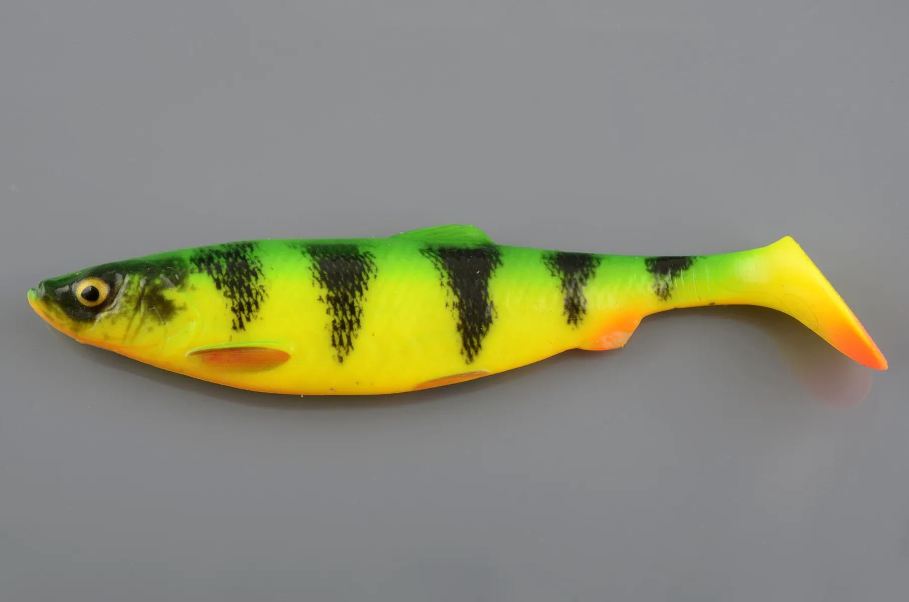 Силиконовая приманка Savage Gear 4D LB Herring Shad 19см 45g Firetiger 63645-001