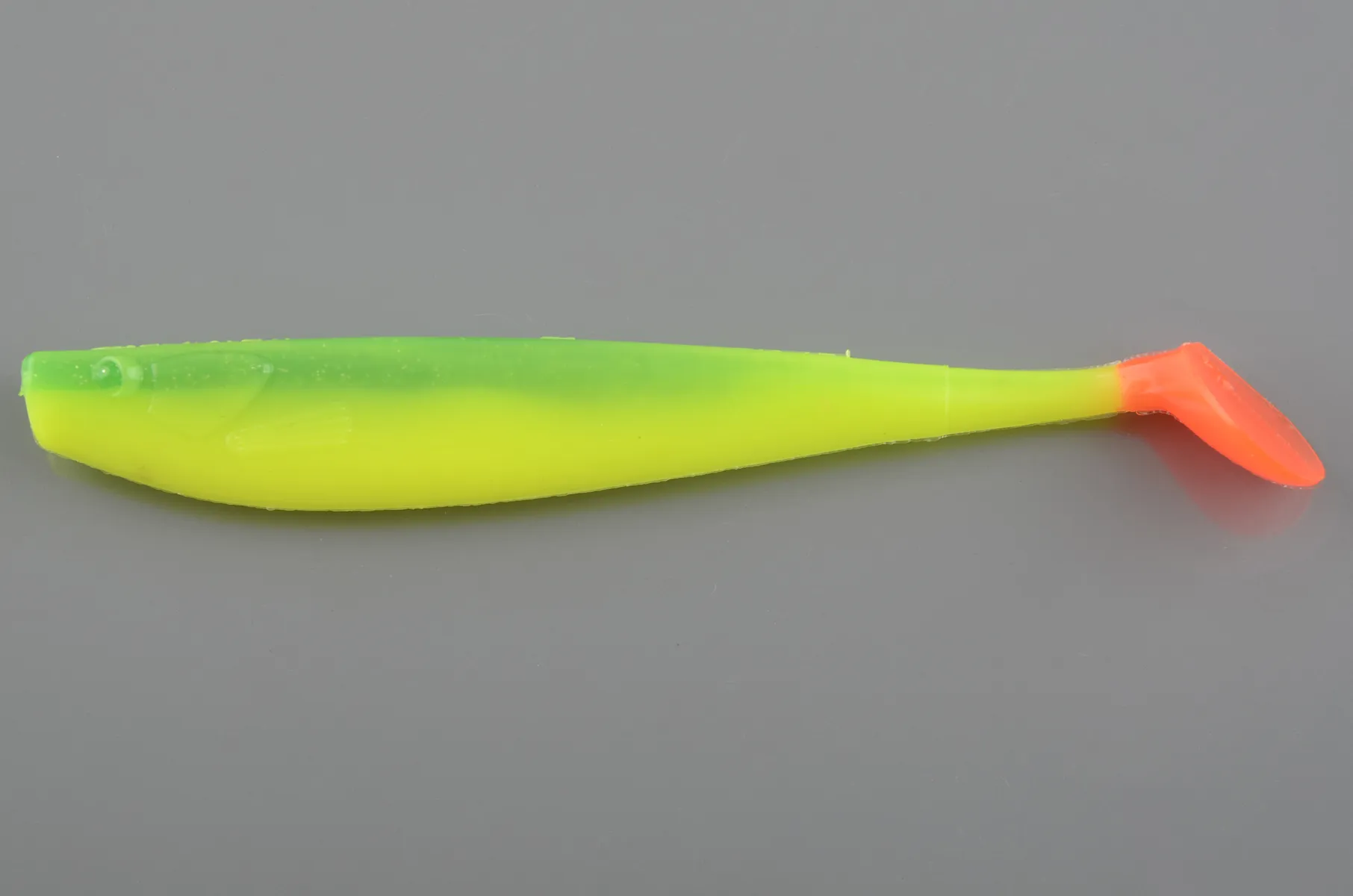 Силиконовая приманка Manns Quantum Q-Paddler 15см # 08 Hot Shad