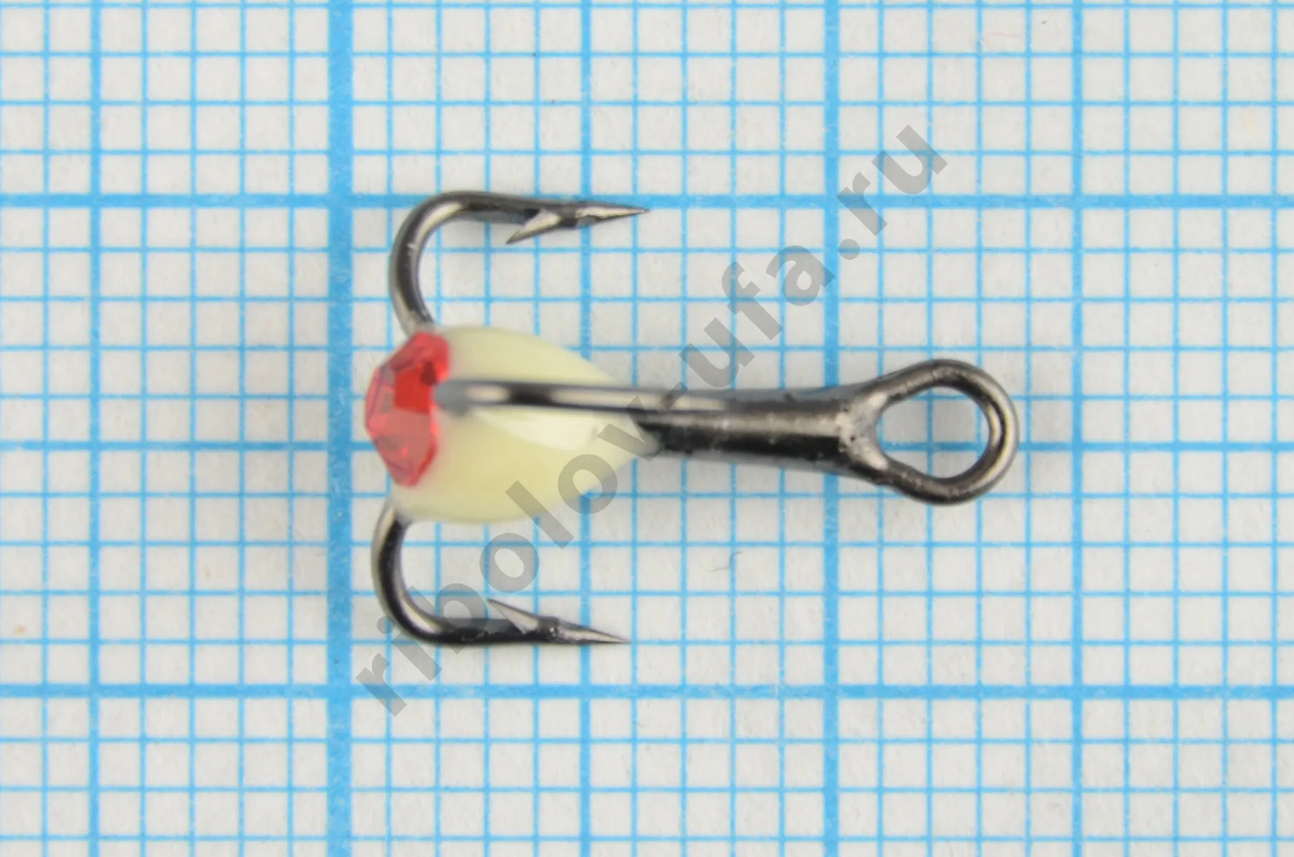 Тройник Dag Master Капля со стразой Белый с кр.Mustad №12 UF