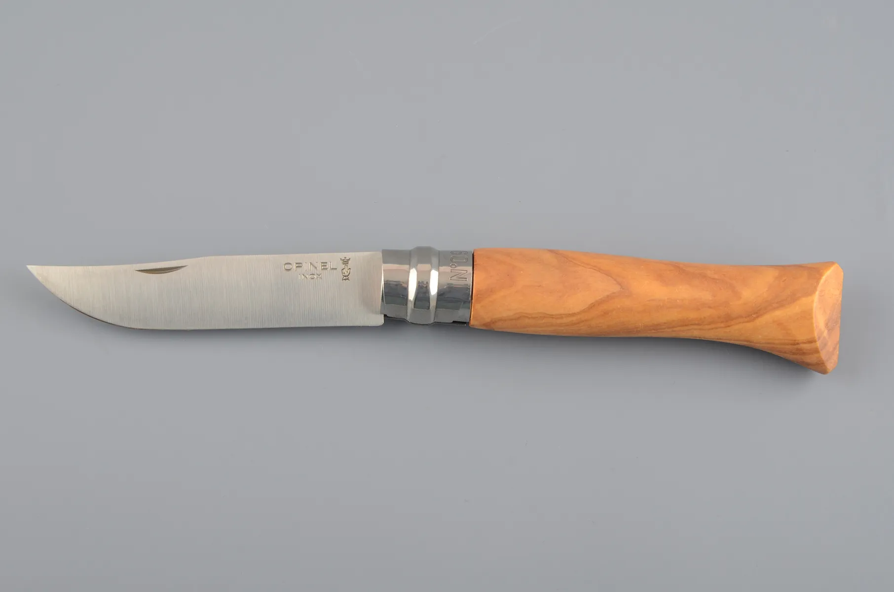 Нож Opinel 9 нержавеющая сталь, рукоять из оливкового дерева в картон.коробке