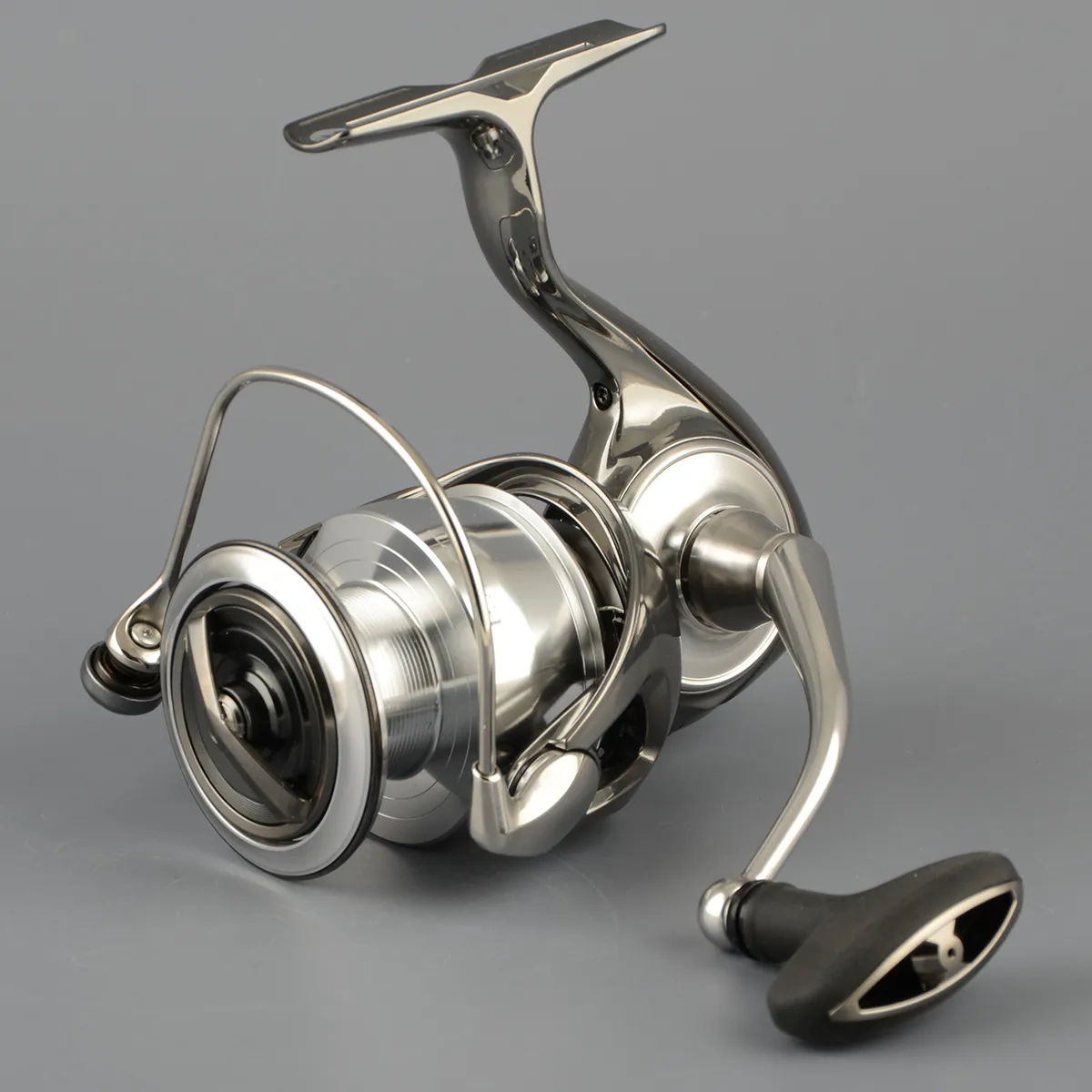 Катушка безынерц. Daiwa Exist (G) LT 4000D
