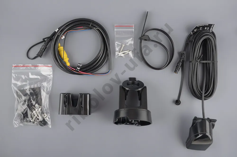 Эхолот Garmin Striker Plus 4cv с транцевым трансдьюсером GT20