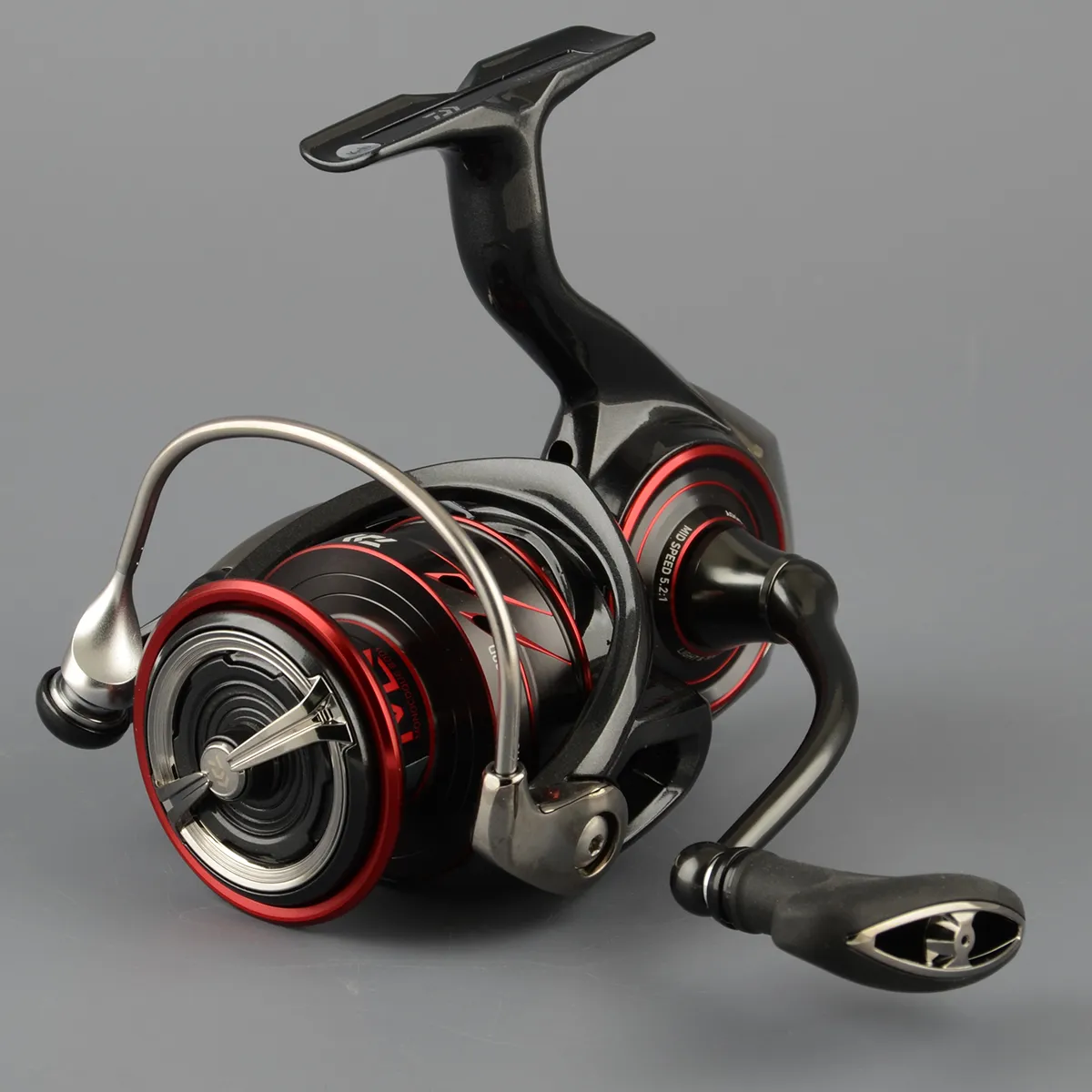 Катушка безынерц. Daiwa Ballistic 21 MQ LT 3000D