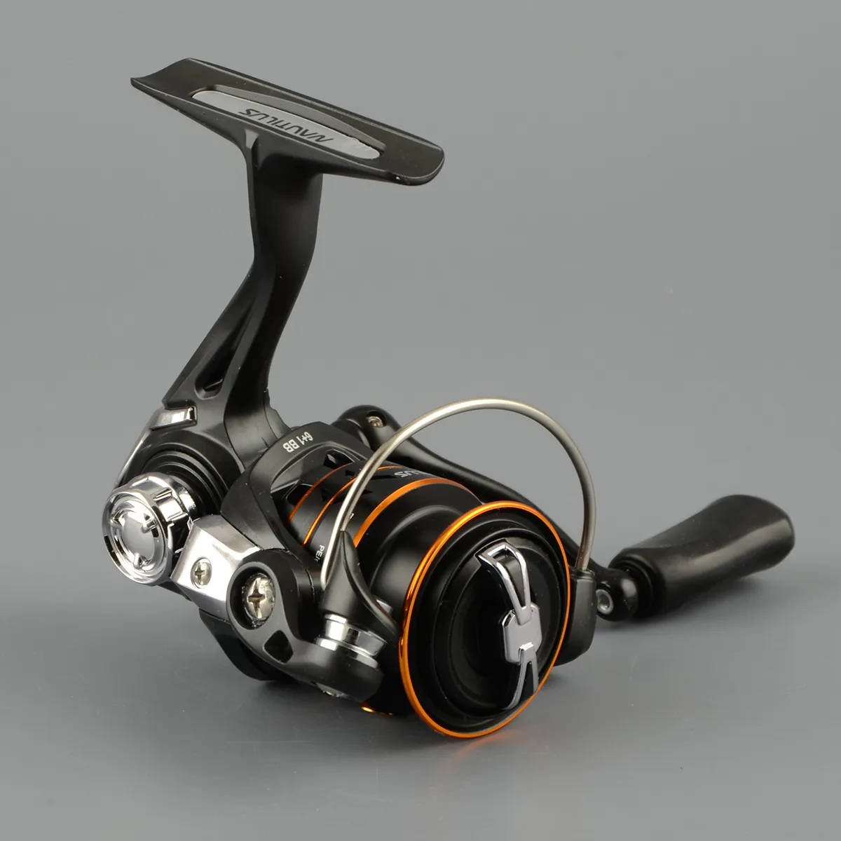 Катушка безынерц. Nautilus Land LM800