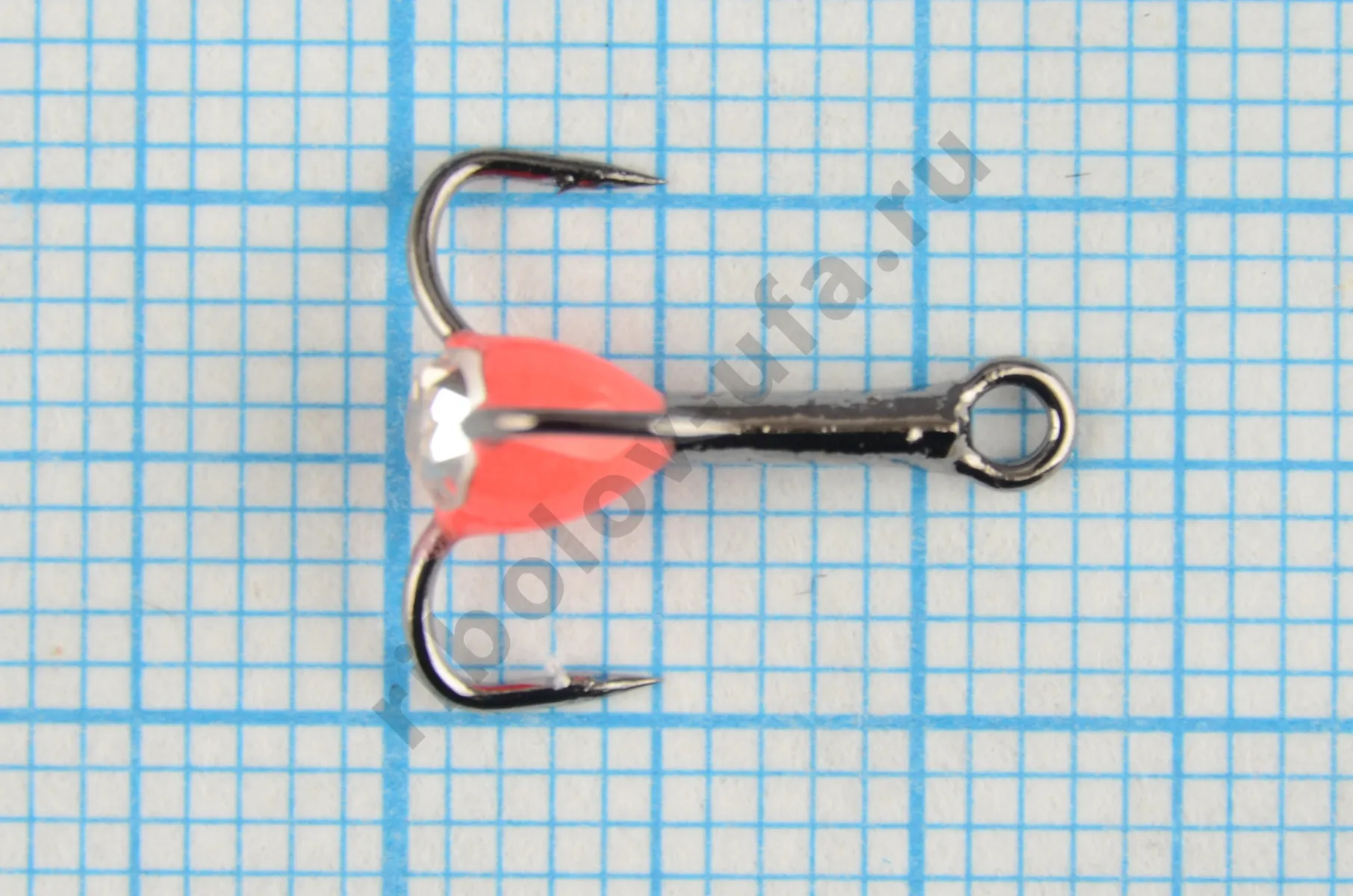 Тройник Dag Master Капля со стразой Красный с кр.Mustad №12 UF