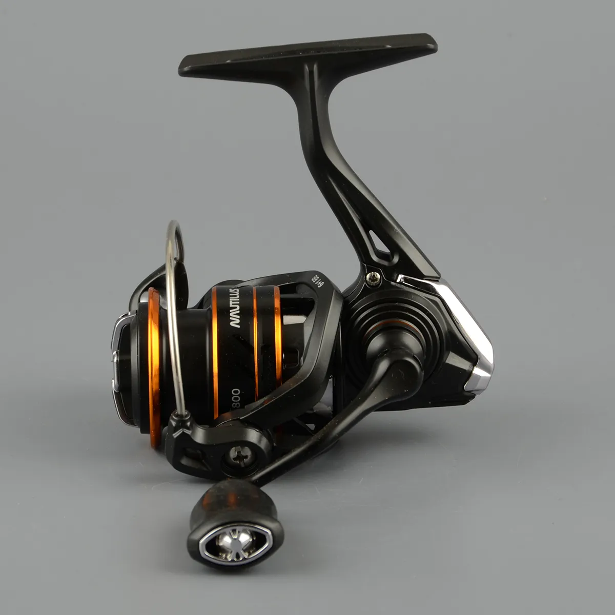 Катушка безынерц. Nautilus Land LM800