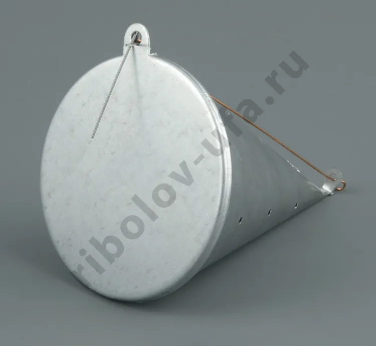 Кормушка зимняя Перцев металл. Конус большая, 100гр, d-90мм
