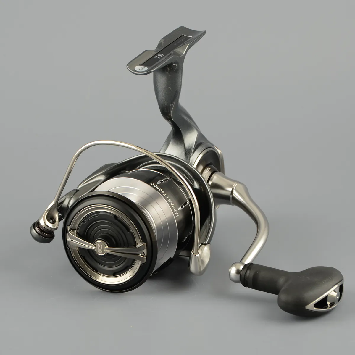Катушка безынерц. Daiwa Luvias 24 LT 4000D