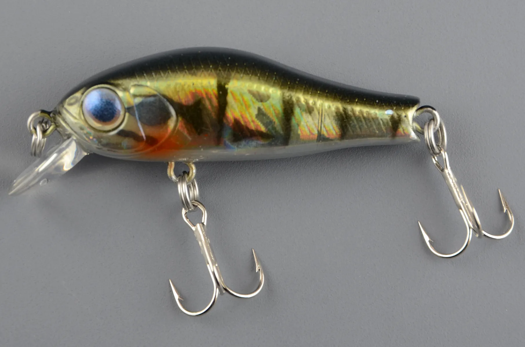 Воблер Zipbaits Rigge 35F, 35 мм, 2.0 гр., плав., загл. 0.3-0.8 м, цвет № 538R