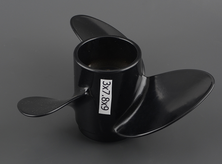 Винт Mercury,Tohatsu 18 л.с. 9.25х12 