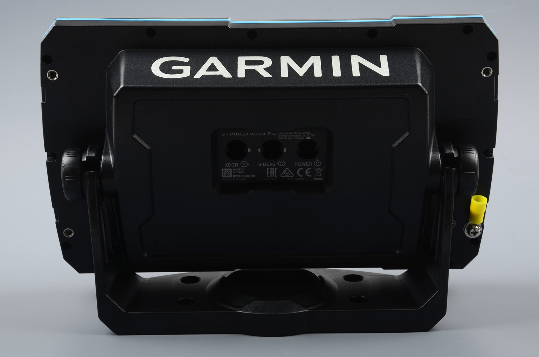 Эхолот Garmin Striker Vivid 7sv с трансдьюсером GT52HW-TM