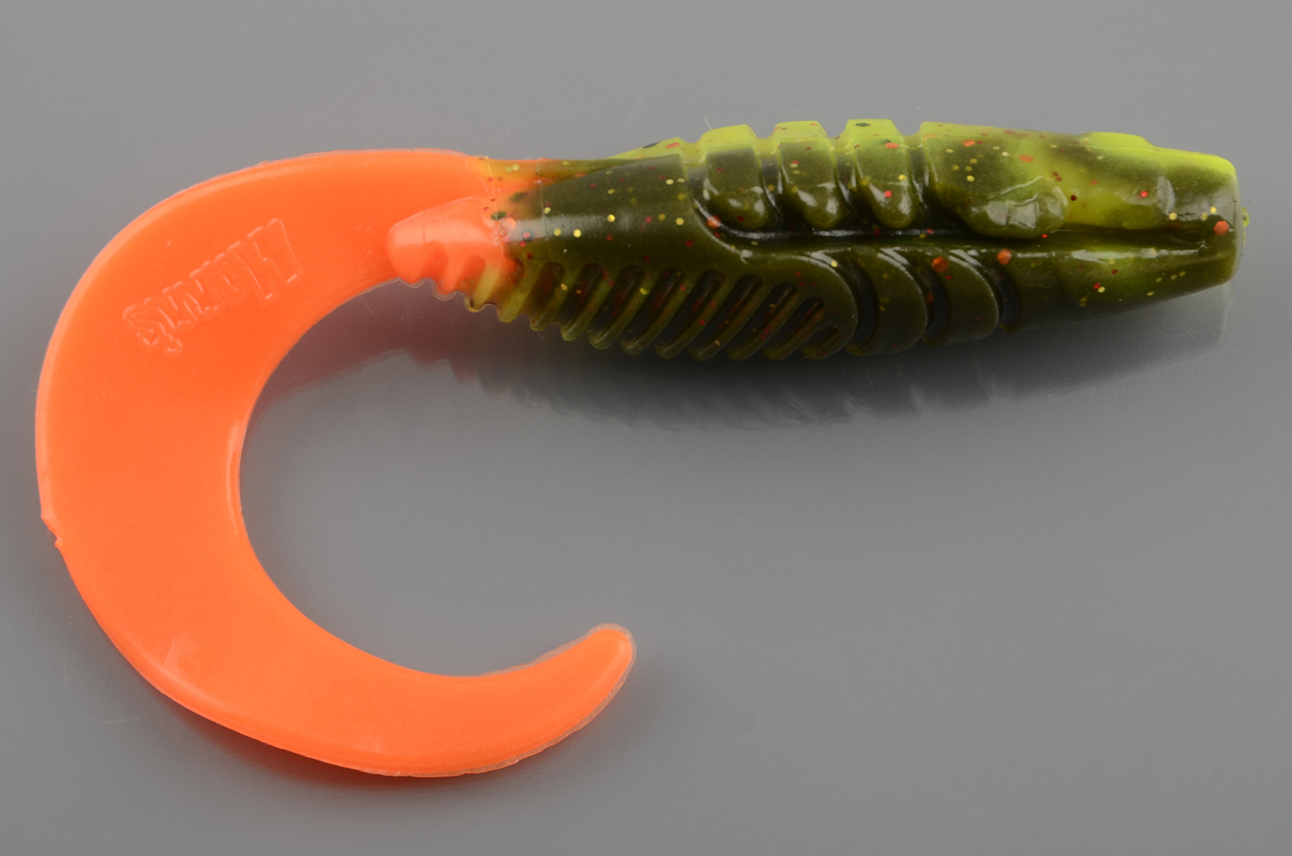 Силиконовая приманка Manns Rumba цв. 212 лимонно-болотн. с блест.и огненным хвостом (уп.15шт)