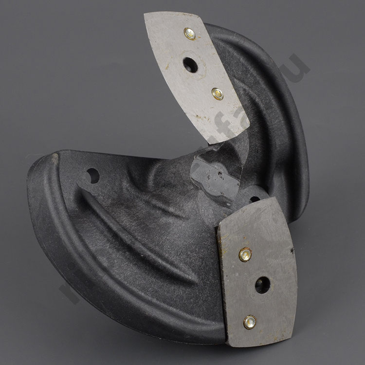 Голова режущая ледобура Iceberg-110R (правое вращение) в сборе (радиусные ножи+защитный футляр)