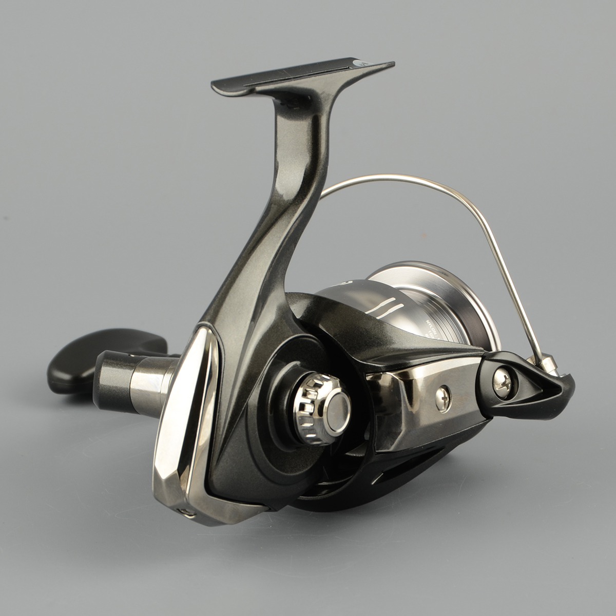 Катушка безынерц. Daiwa Crossfire 26 LT 3000-C