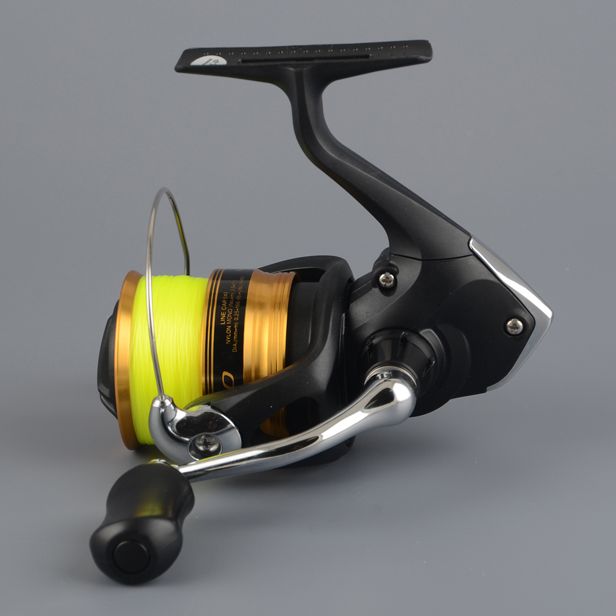 Катушка безынерц. Shimano FX SCM 2500 с леской (без коробки)