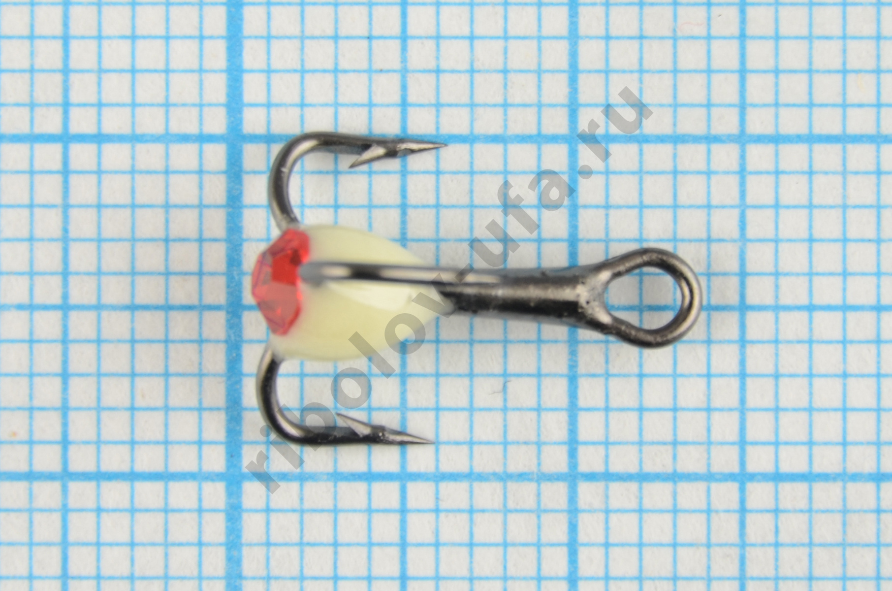 Тройник Dag Master Капля со стразой Белый с кр.Mustad №12 UF