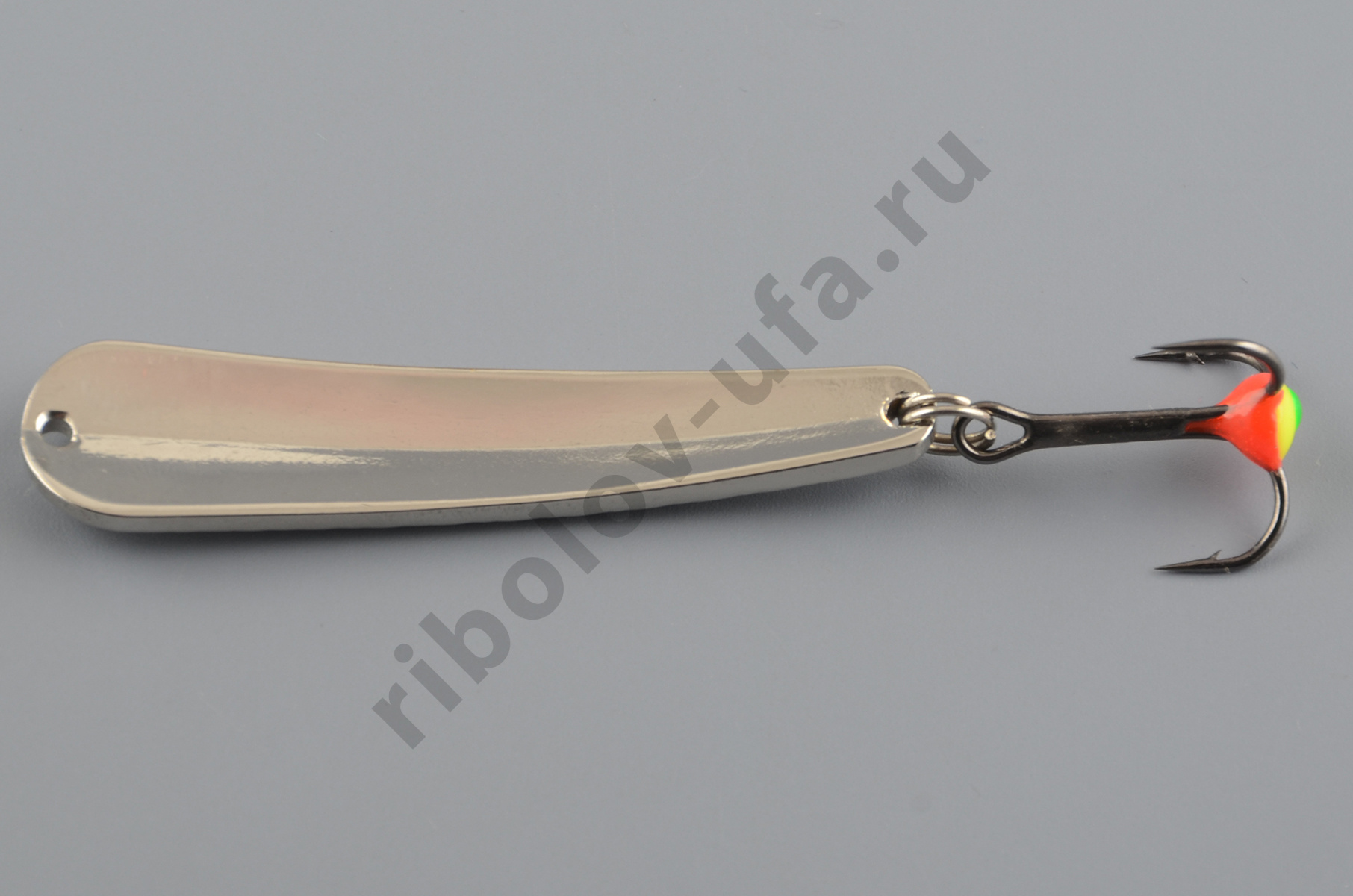 Блесна зимняя Бубнов колеблющаяся Окушок 51 мм 7 гр. белая, латунь, ребр., тр. с каплей