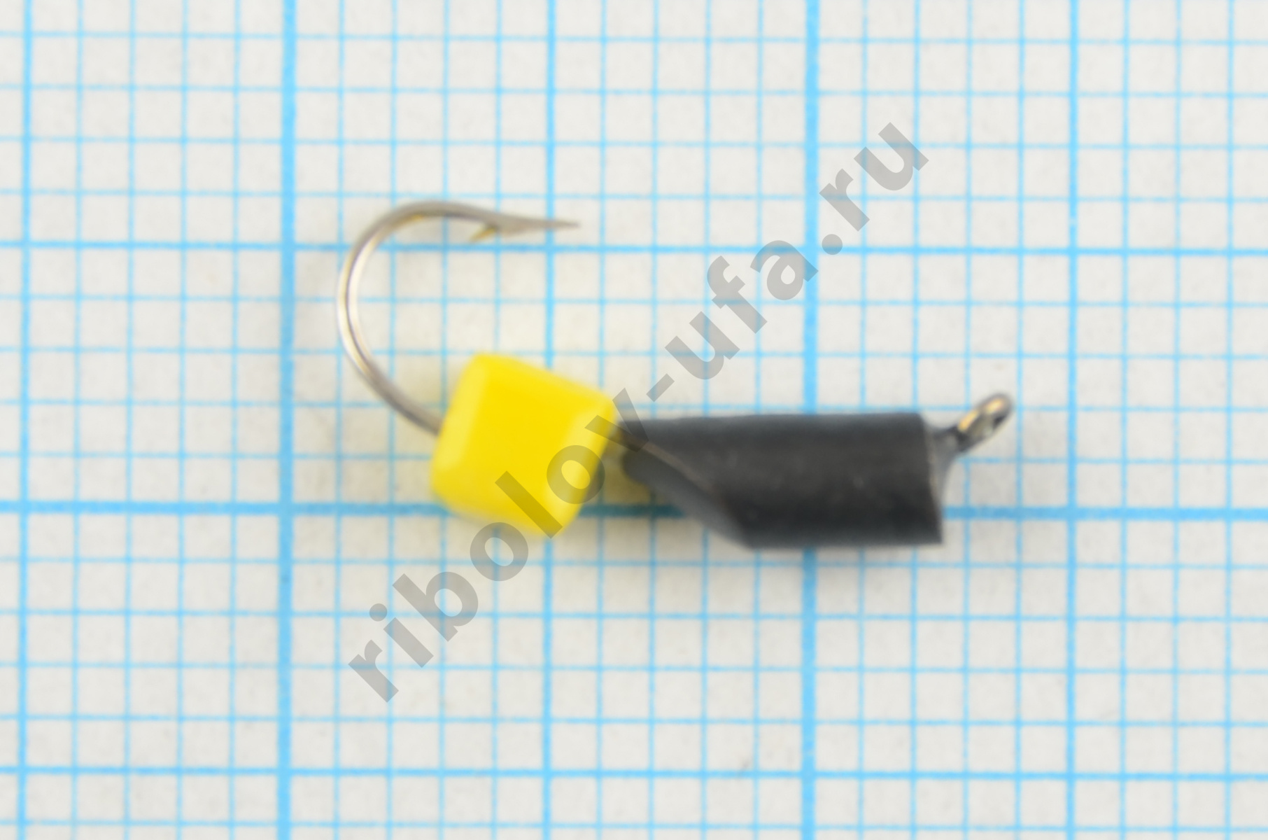 Мормышка Мир Вольфрама Столбик сырный кубик на крючке д. 2,5 мм черный