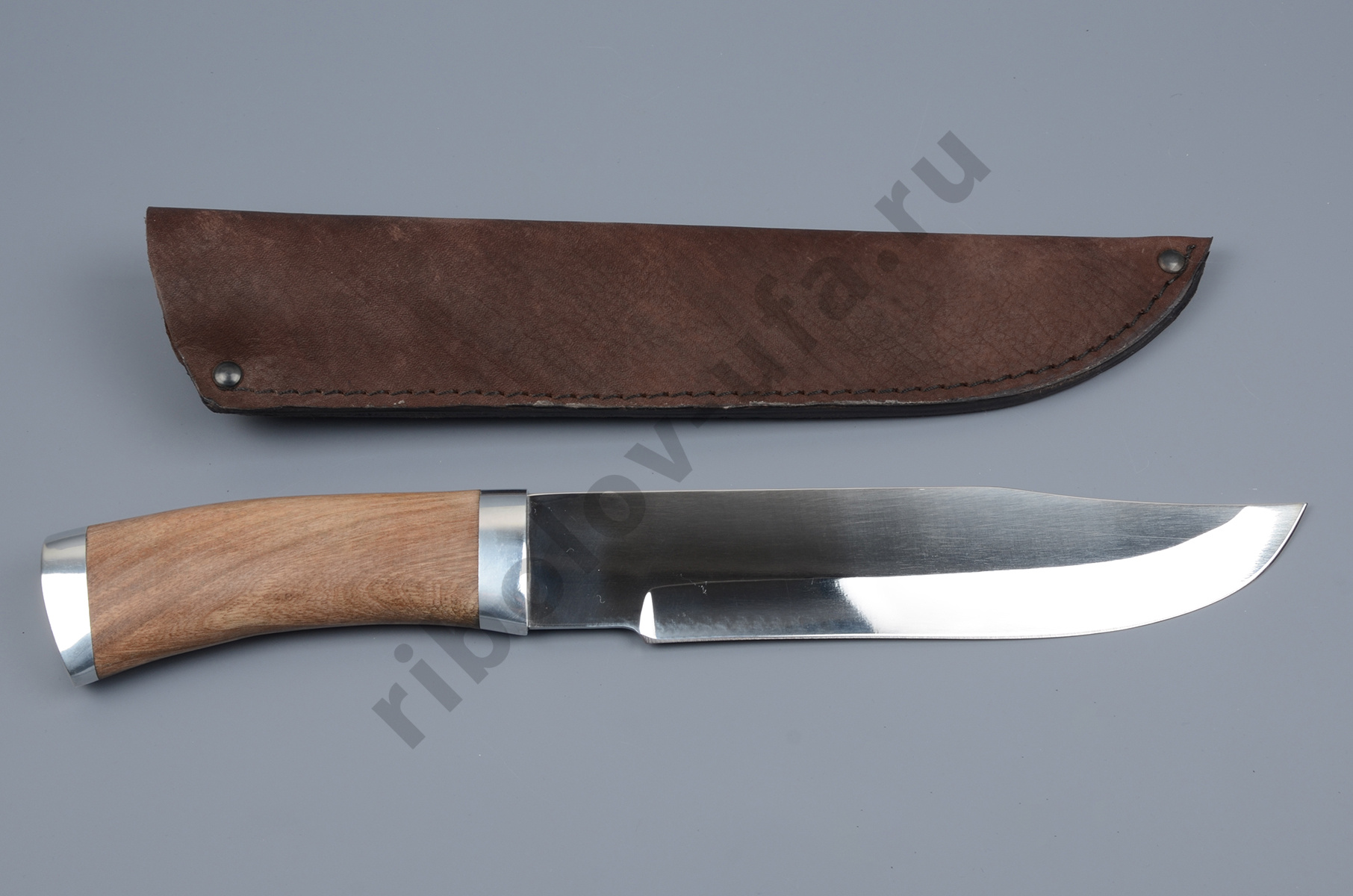 Нож Турист-1 хирургич.нерж.сталь, 65х13, орех (ручная работа)