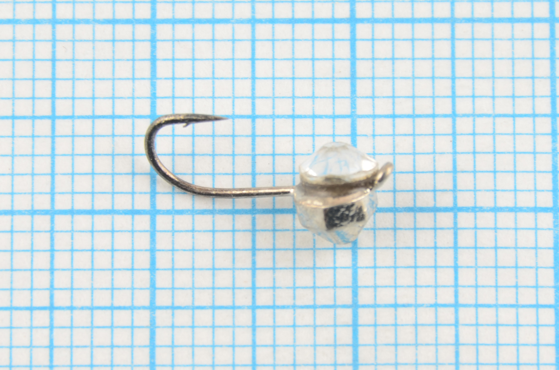 Мормышка вольфрам Bravo Fishing Шар с ушком, грань и Swarovski 4.0 мм 0.49 гр Sil-белый