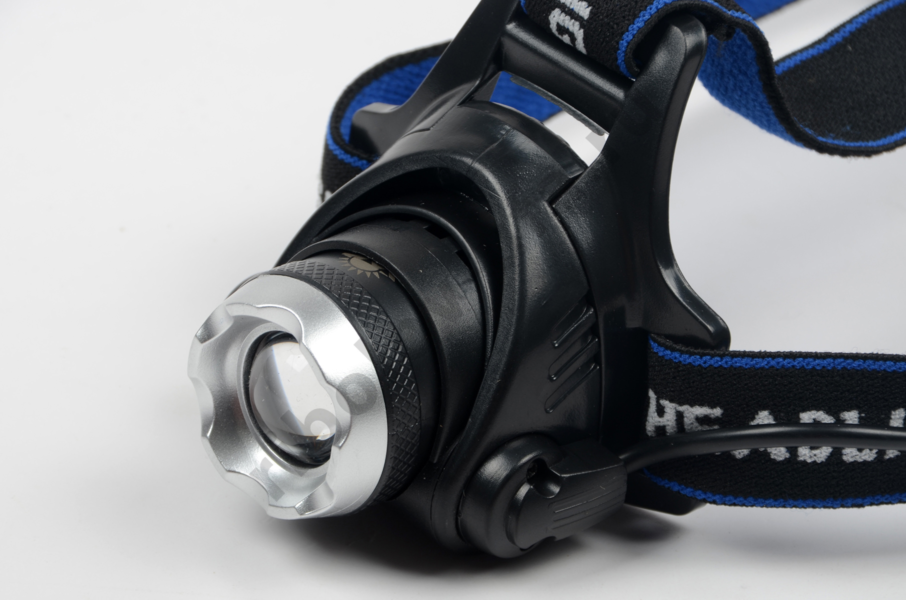 Фонарь налобный YYC 6699-T6