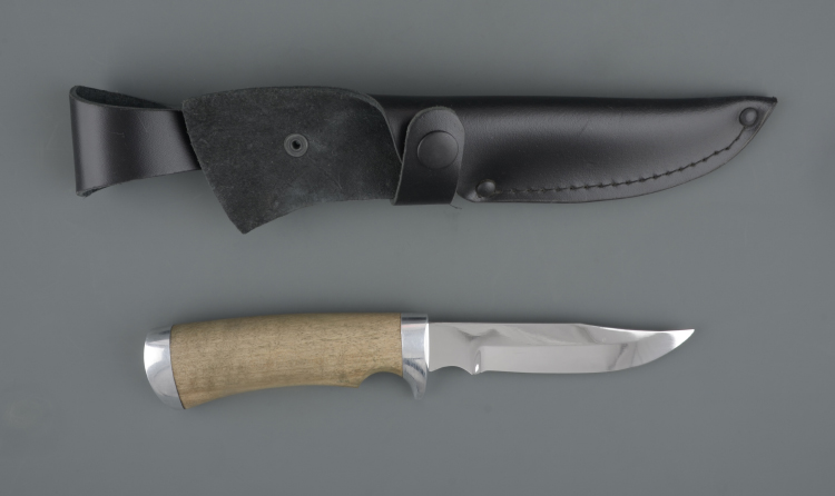 Нож Турист-3 хирургич.нерж.сталь, 65х13, орех (ручная работа)