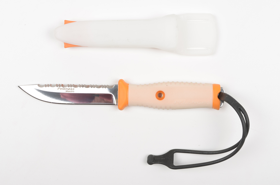 Нож для подводной охоты Pelengas с магнитным креплением WE Universal Maestro