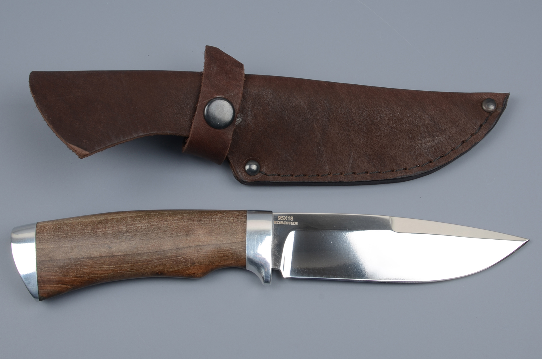 Нож Старк кованая нерж.сталь, 95х18, орех (ручная работа)