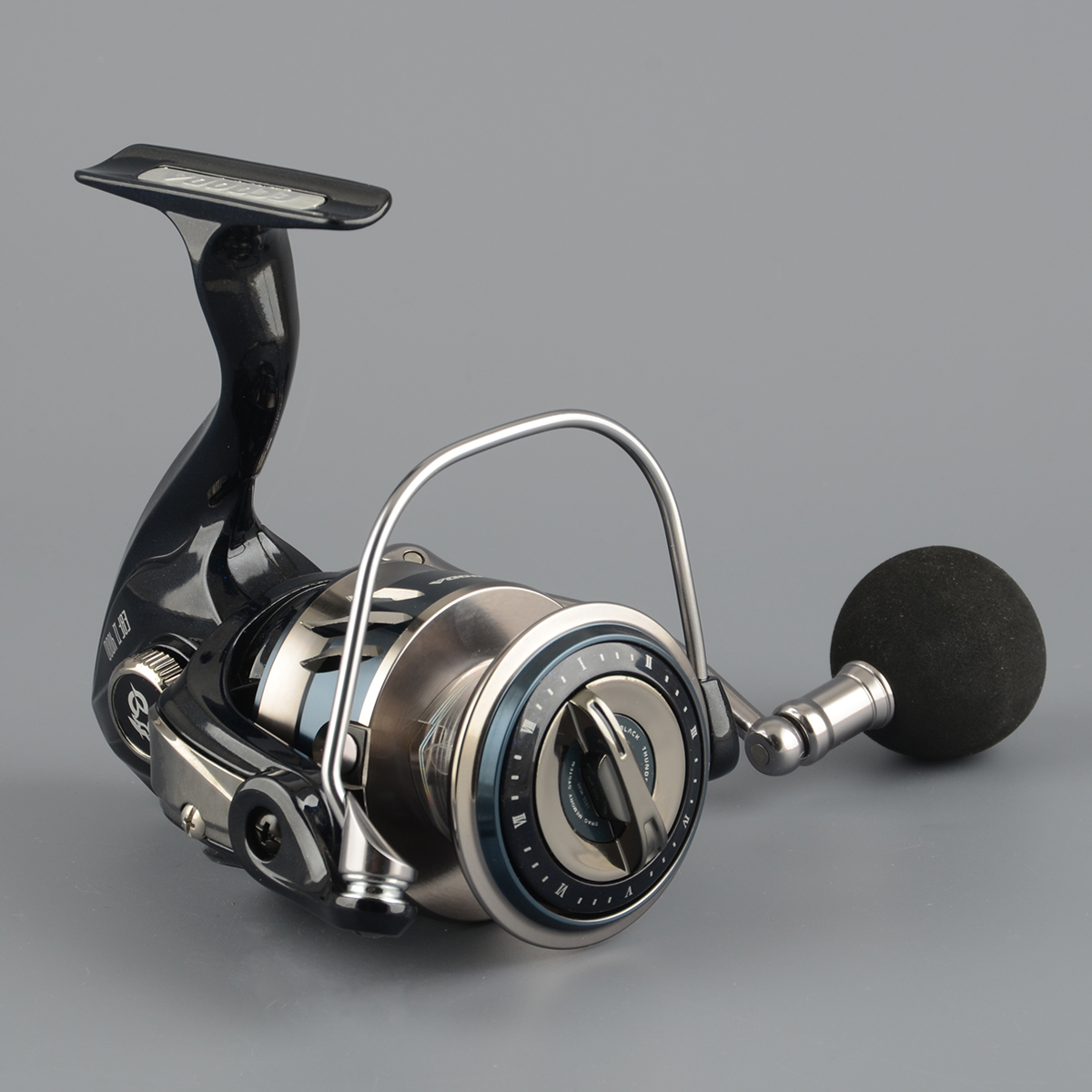 Катушка безынерц. Ecooda Black Thunder II 4000 (5BB+1RB, 5.1:1, 322g 0.285-220m, 0.33-160m)