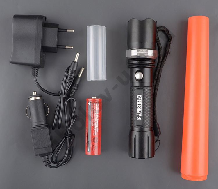 Фонарь Сибирский Следопыт ручной Профи 1L, zoom, аккум. 220В+12В (250лм) L42