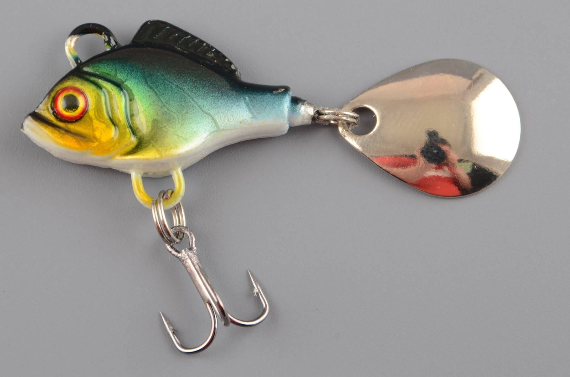 Тейл-спиннер Columbia Duh-5700 10гр, # 21