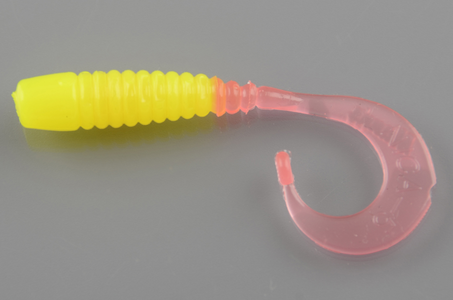 Силиконовая приманка Manns Nica 50 лимонный с огненным хвостом (упак 20шт) 50-17