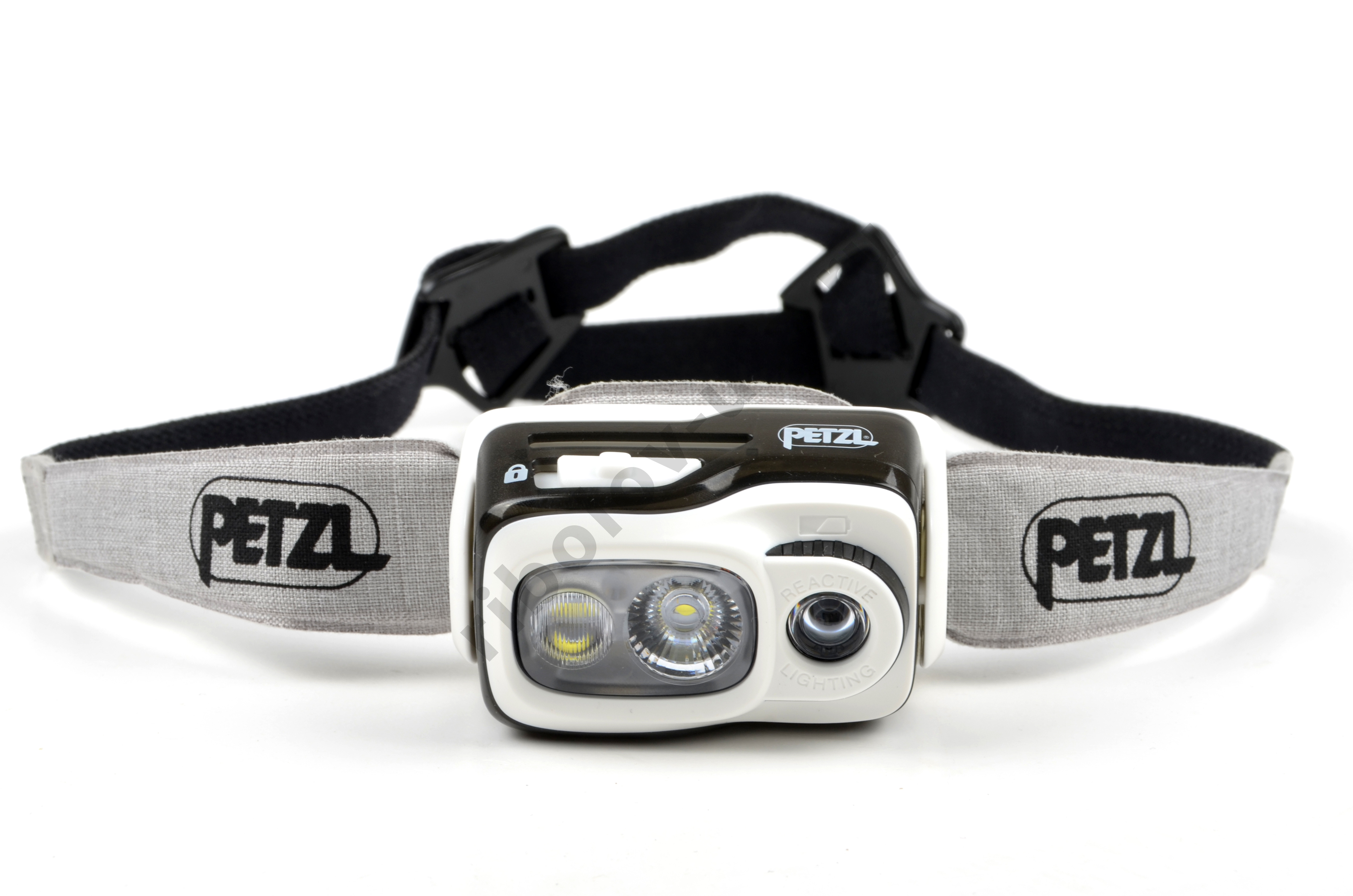 Фонарь налобный Petzl Swift RL черный 2019
