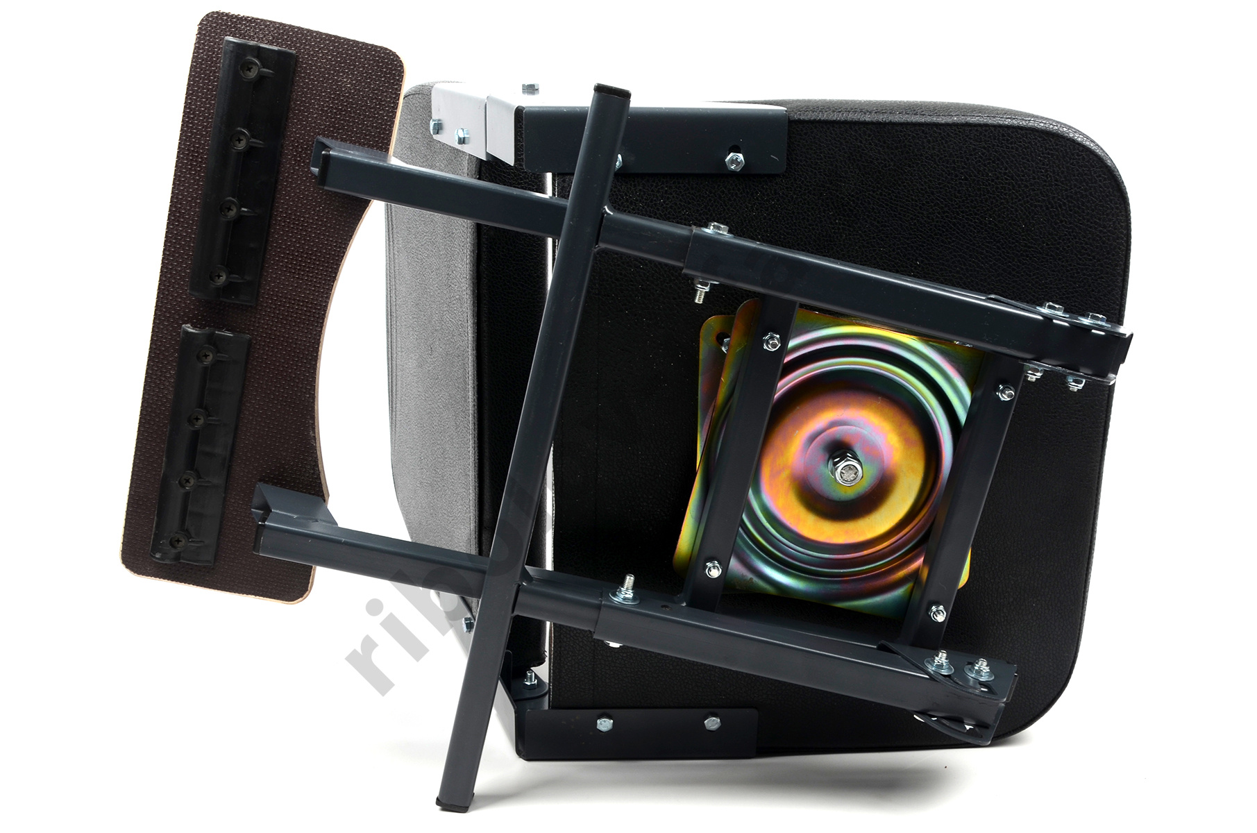 Кресло в лодку поворотное с креплением ликпаз и склад. опорой