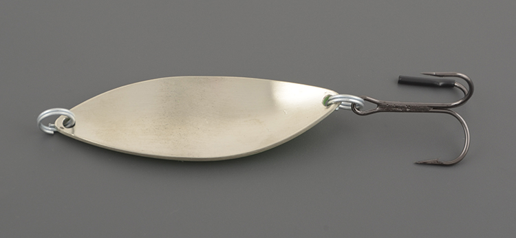 Блесна Бубнов колеблющаяся Крокодил 15 гр. мельхиор с люминофорным покрытием