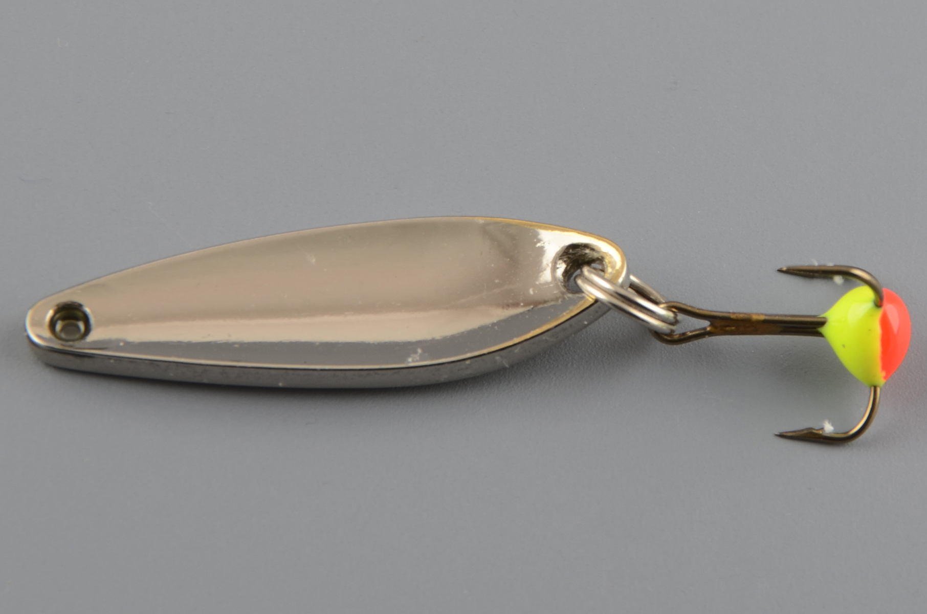 Блесна зимняя Бубнов колеблющаяся Смарт 3 гр. жел/бел, латунь, гладк., тр. с каплей