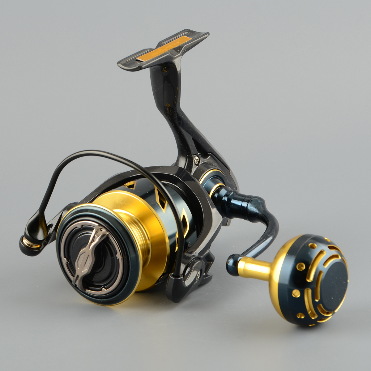 Катушка безынерц. Admiral BR Brave 4000