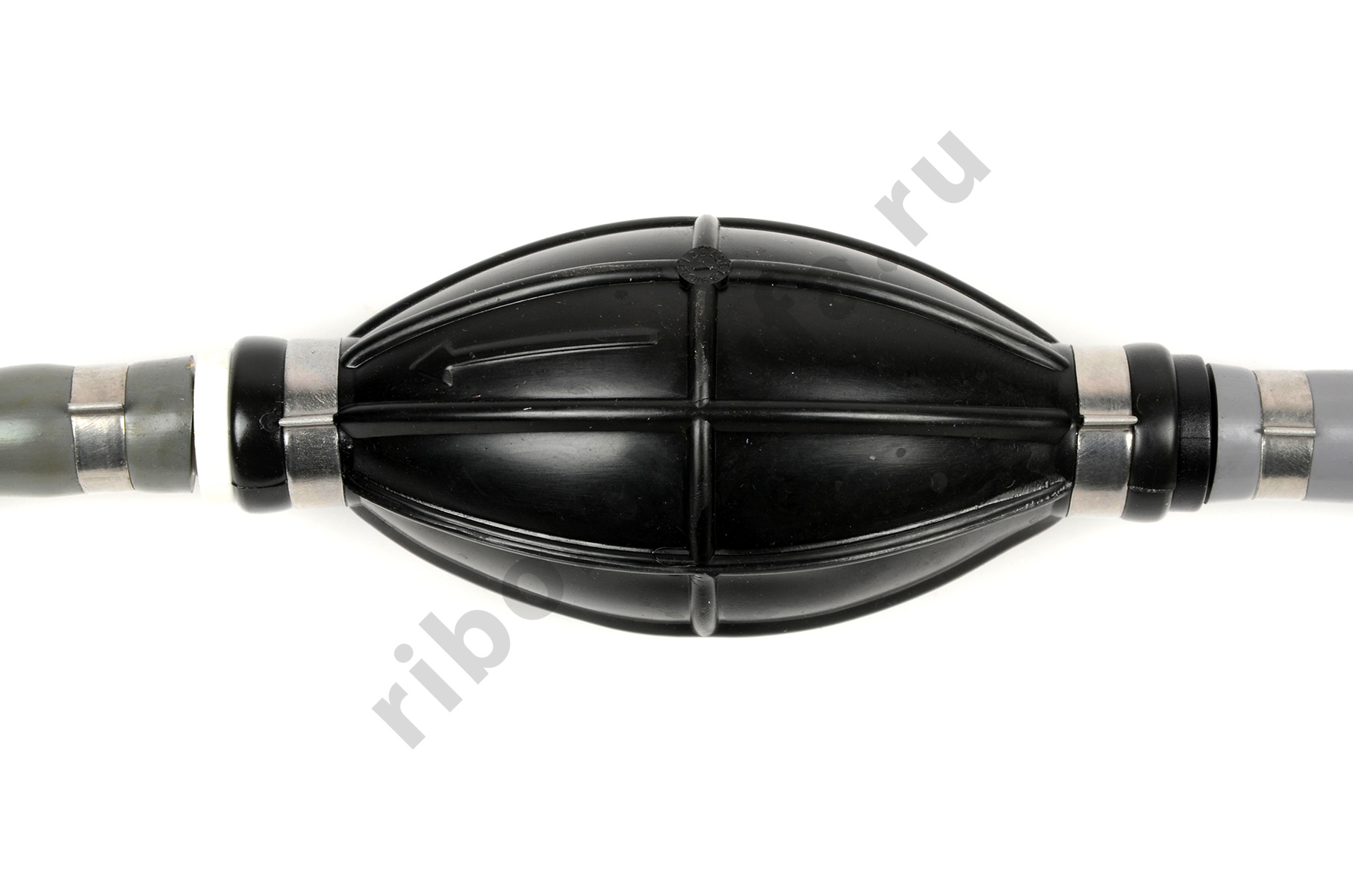 Шланг топливный 8.5/14 мм с грушей и топливными переходниками Yamaha C24620