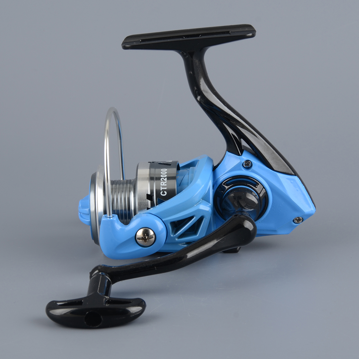 Катушка безынерц. Admiral CTR 2000