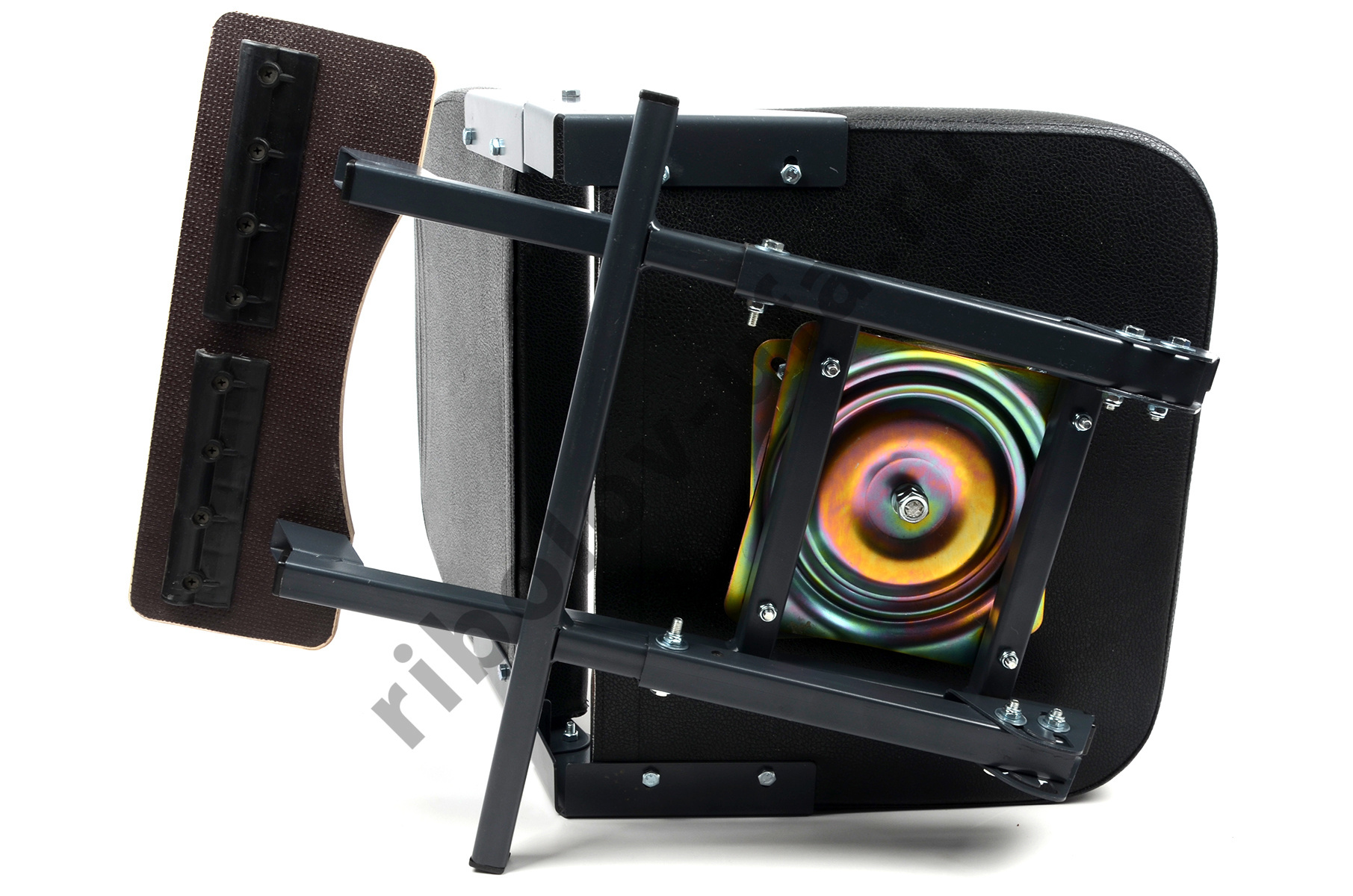 Кресло в лодку поворотное с креплением ликпаз и склад. опорой