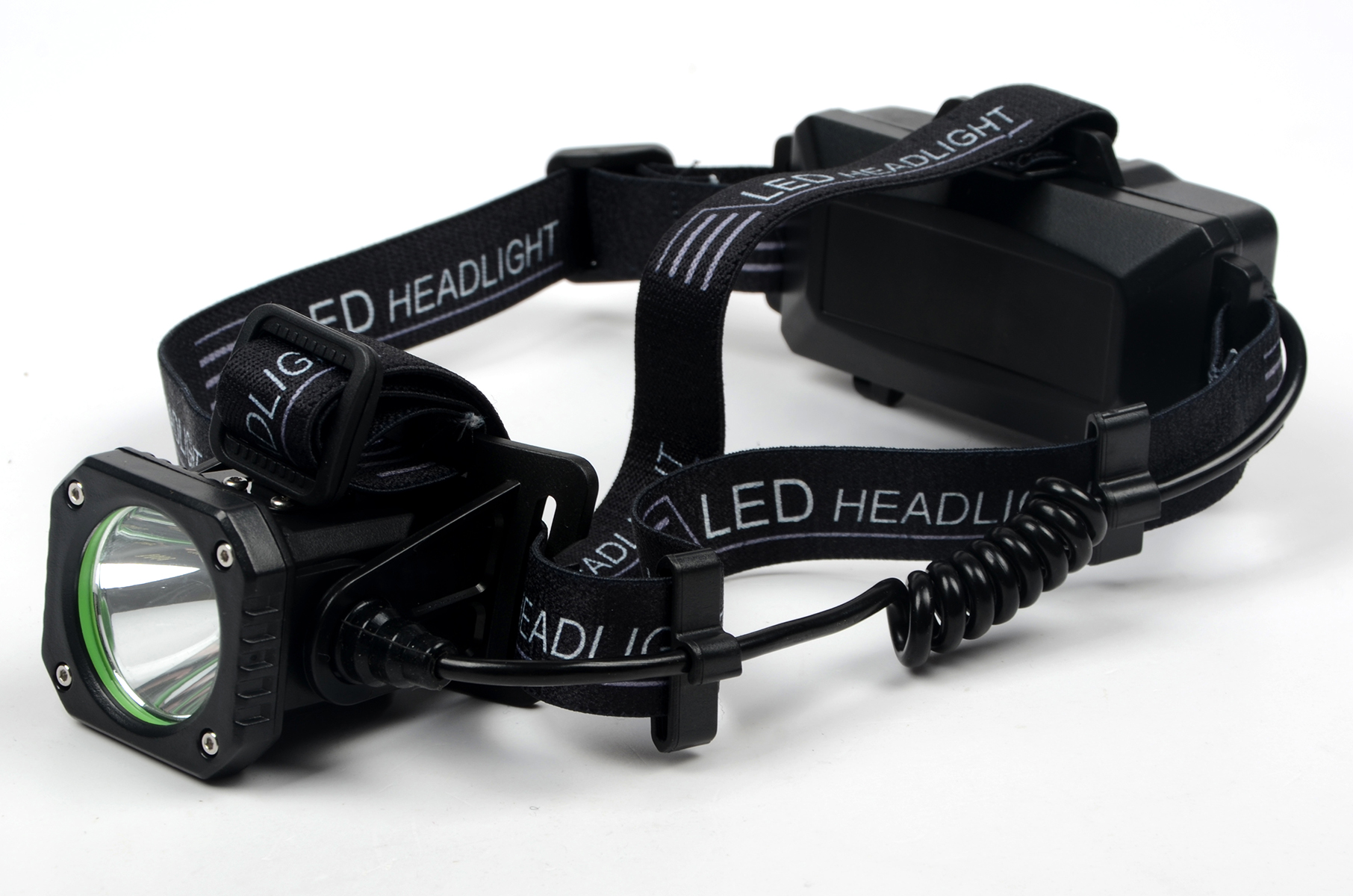 Фонарь налобный YYC 8102-P90