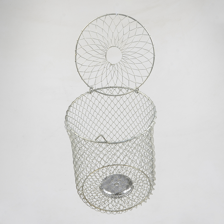 Кормушка метал. оцинкованная огруженная 1,0л. Три кита