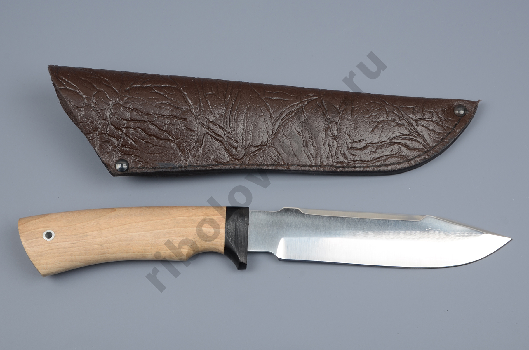 Нож упрощ. Буран-У хирургич.нерж.сталь, 65х13, орех (ручная работа)
