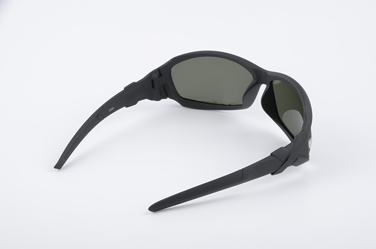 Очки No name поляризац (с чехлом и салфеткой) черн./черн./пласт. (3053)