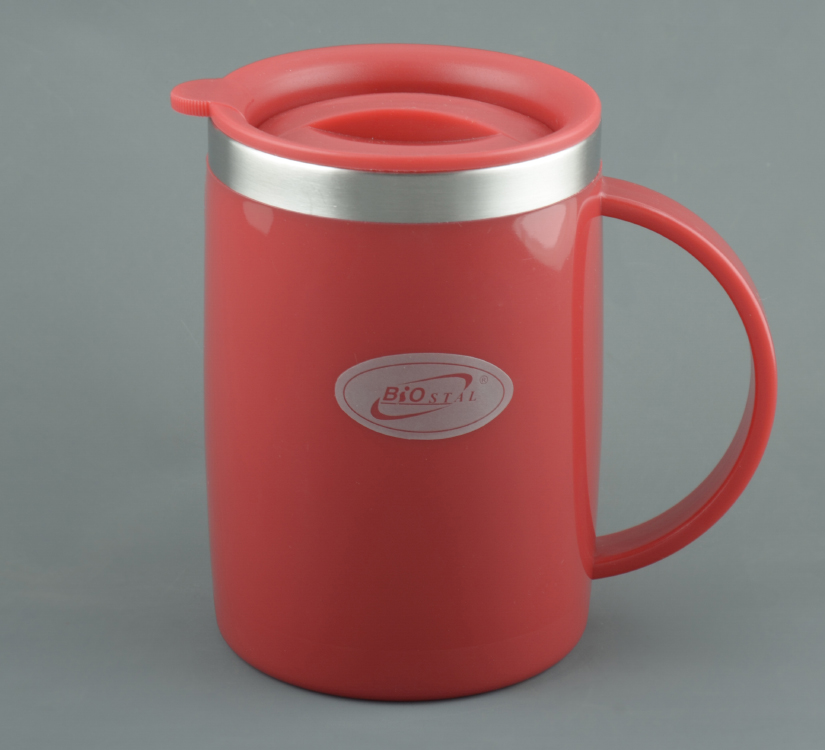 Кружка Biostal с крышкой цвет Красный. пласт.прямая 0,5л. (NE-500)