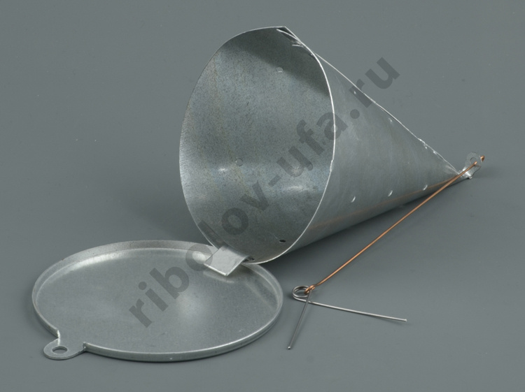 Кормушка зимняя Перцев металл. Конус большая, 100гр, d-90мм