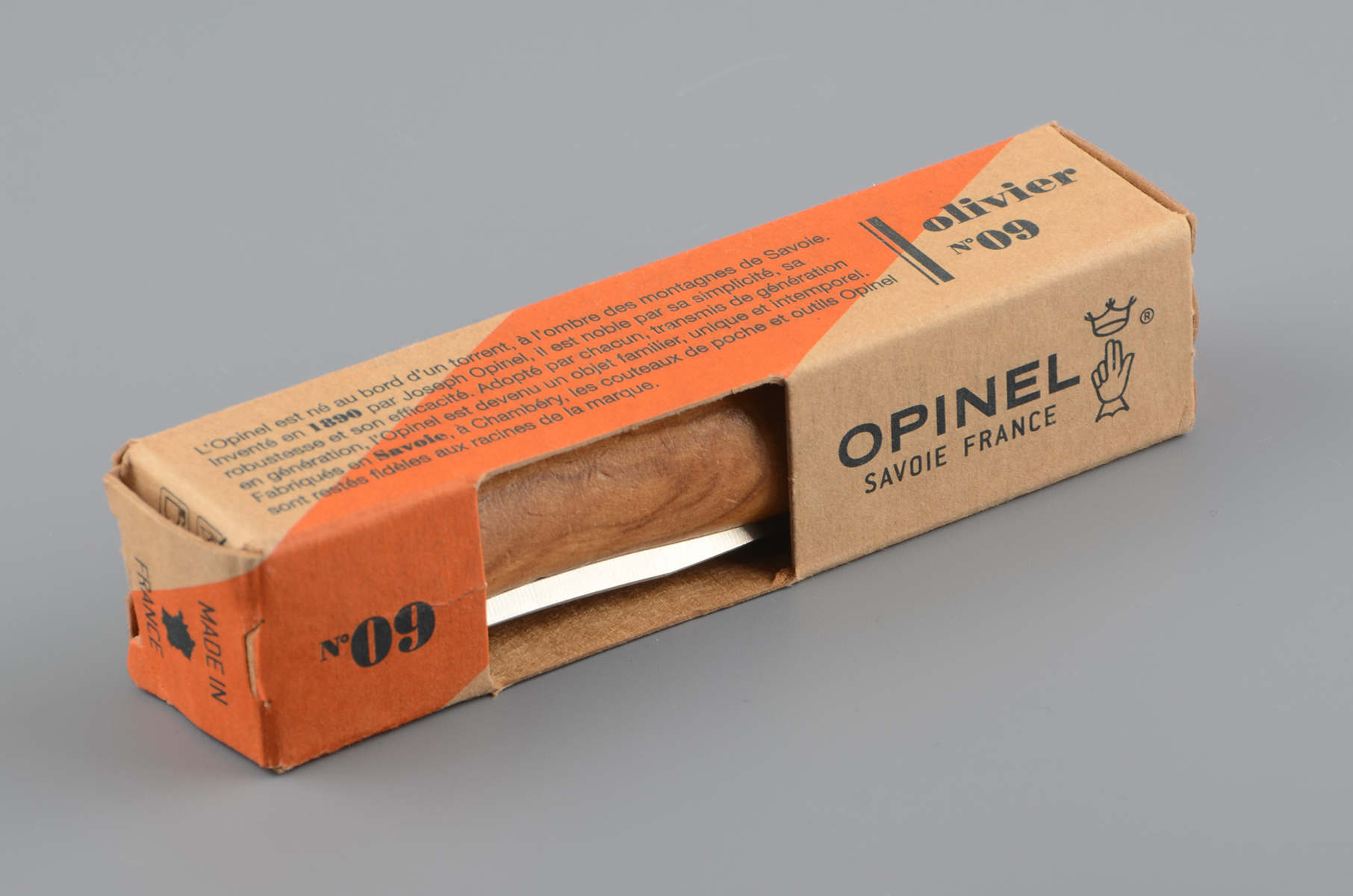 Нож Opinel 9 нержавеющая сталь, рукоять из оливкового дерева в картон.коробке