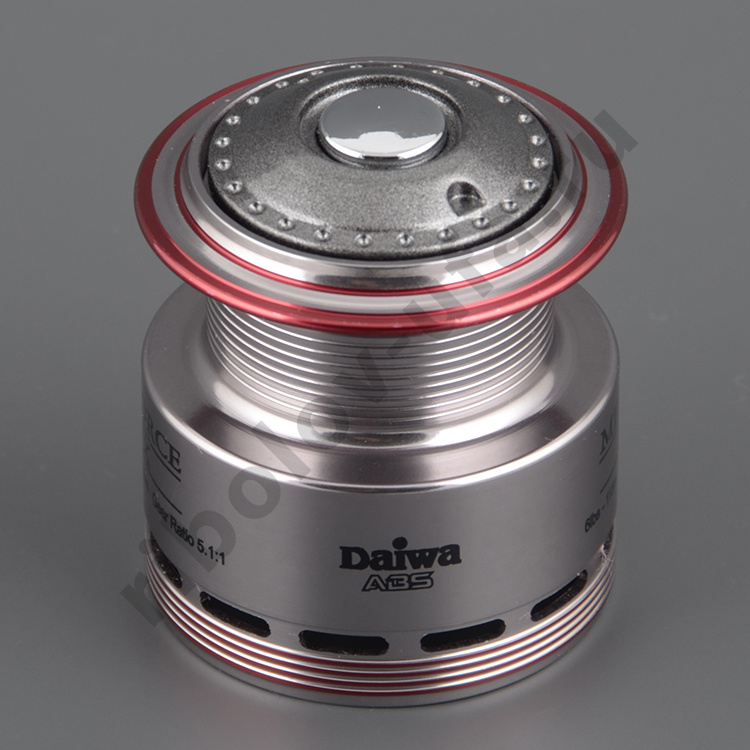 Катушка безынерц. Daiwa Megaforce 2550 X (задний фрикцион)